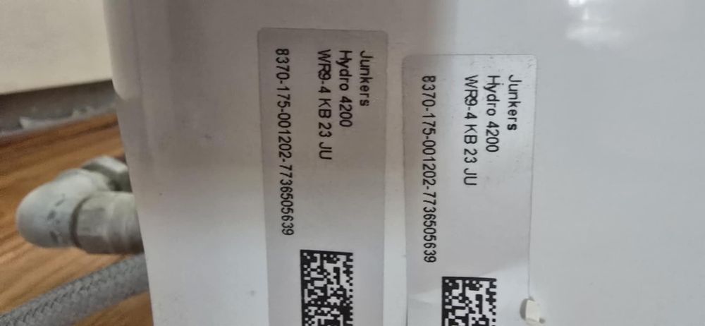 Piecyk gazowy junkers HYDRO 4200 WR 9-4KB