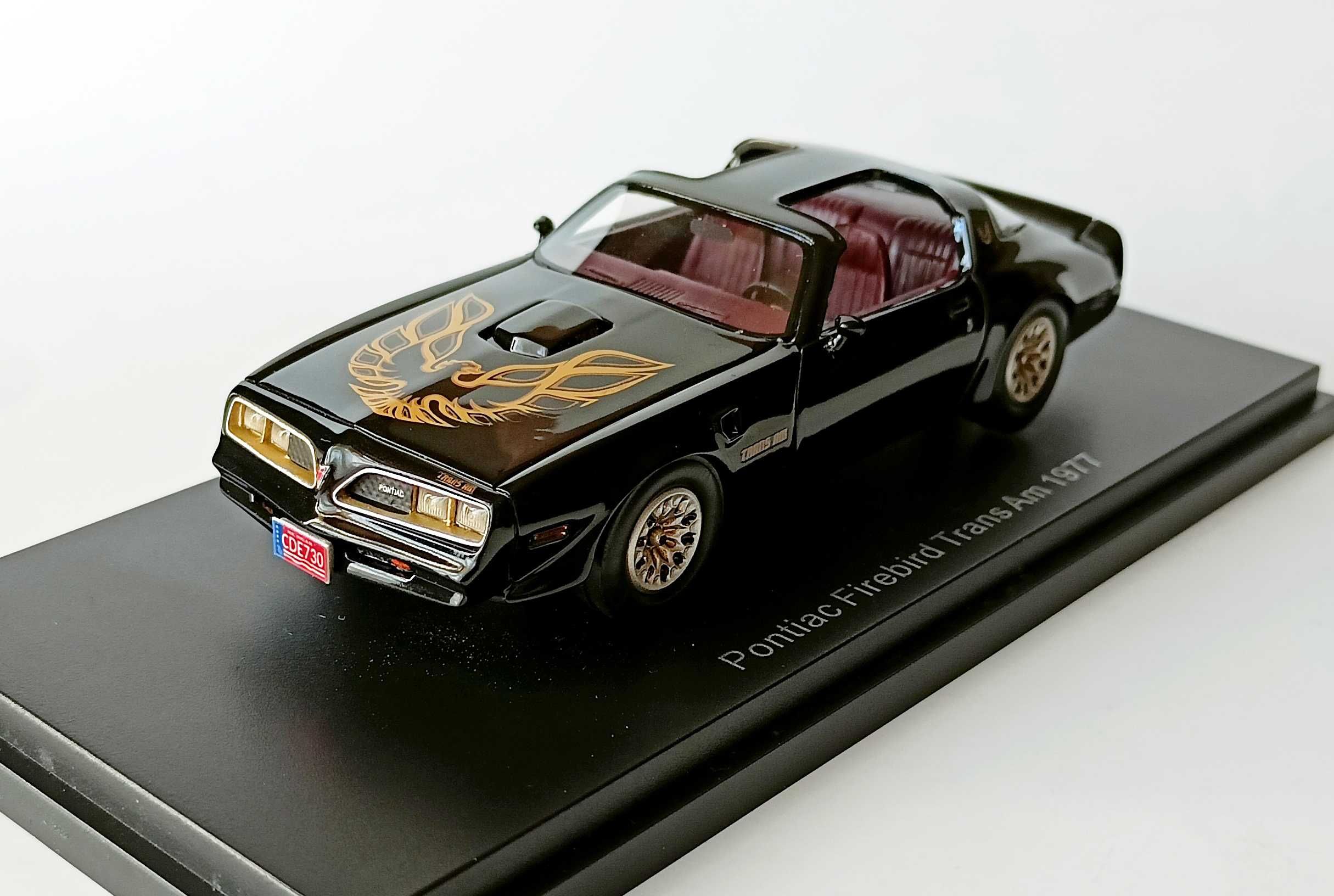 Модель 1:43 Pontiac Firebird Trans Am 1977 (BOS)