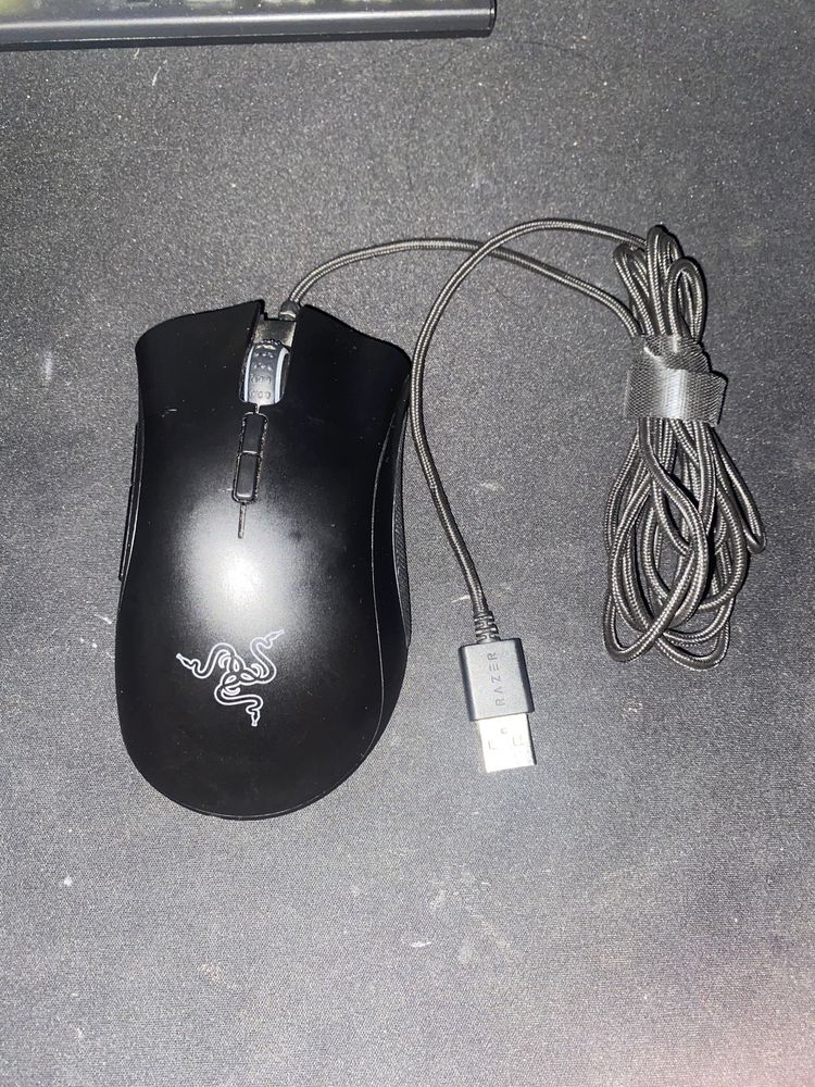 Продам мышку игровую Razer Deathadder Elite