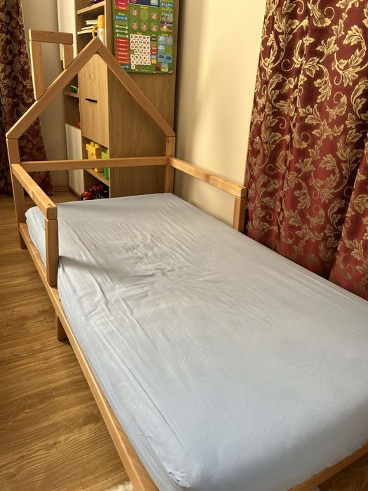 Дитяче ліжко будиночок з матрасом