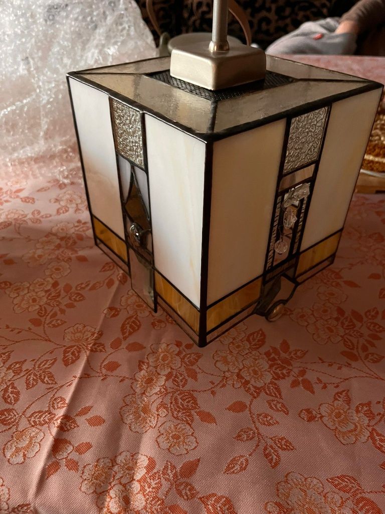 Lampa, Żyrandol ręcznie robiony. witrażowy