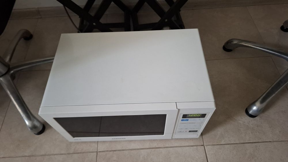 Микроволновка самсунг MW73BR