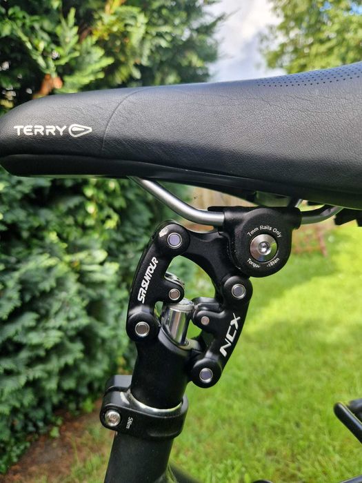 rower elektryczny turystyczny marki GUDEREIT