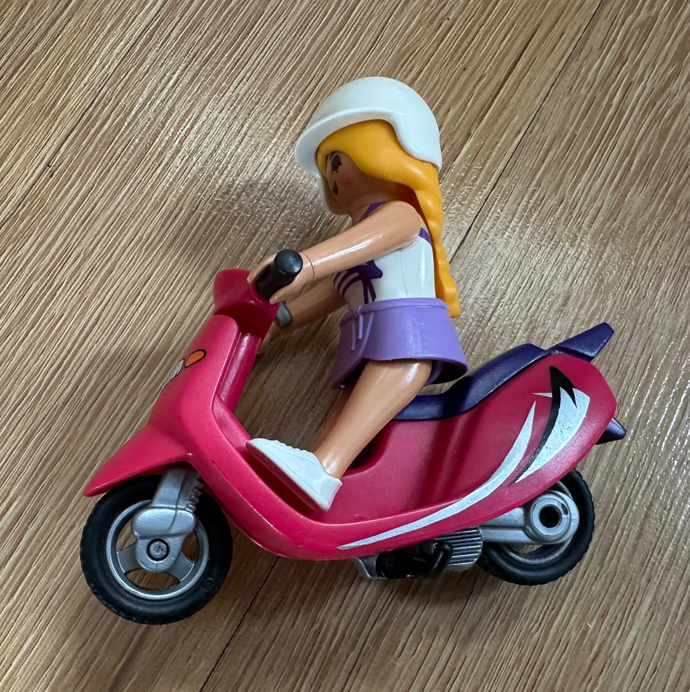 Skuter + figurka Playmobil