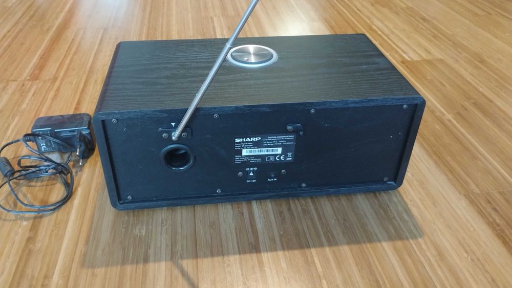 Radioodbiornik Sharp DAB+ i FM, stereo