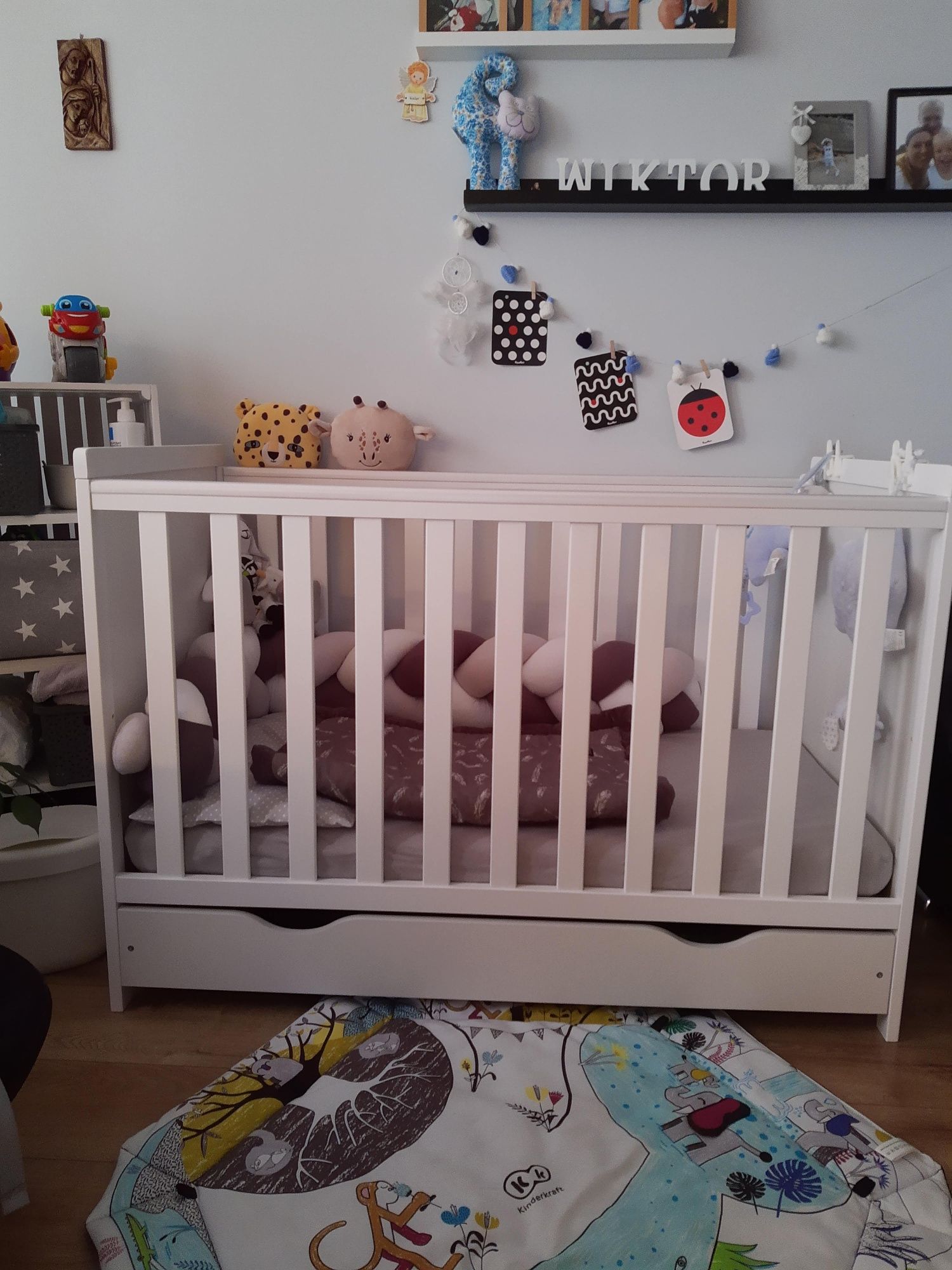 Łóżeczko/tapczanik Lili z szufladą 120x60 białe plus materac