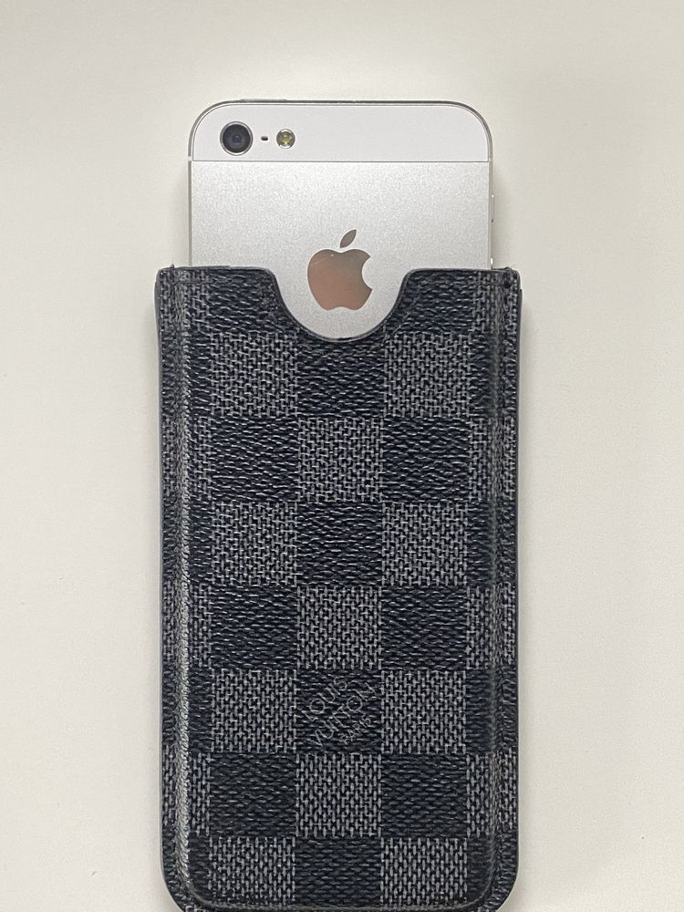 Etui oryginalne iPhone 5/5s Louis Vuitton