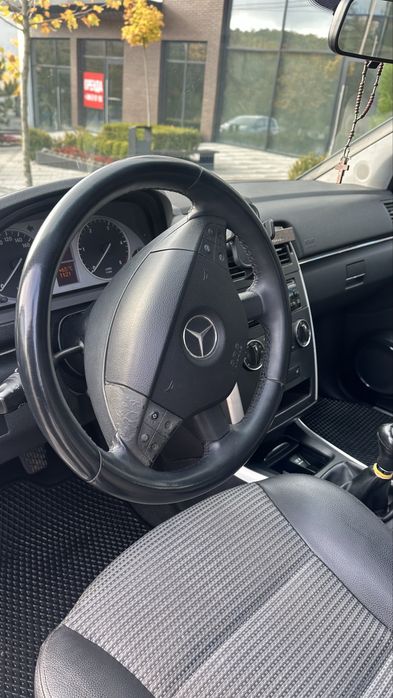 Mercedes benz b 200