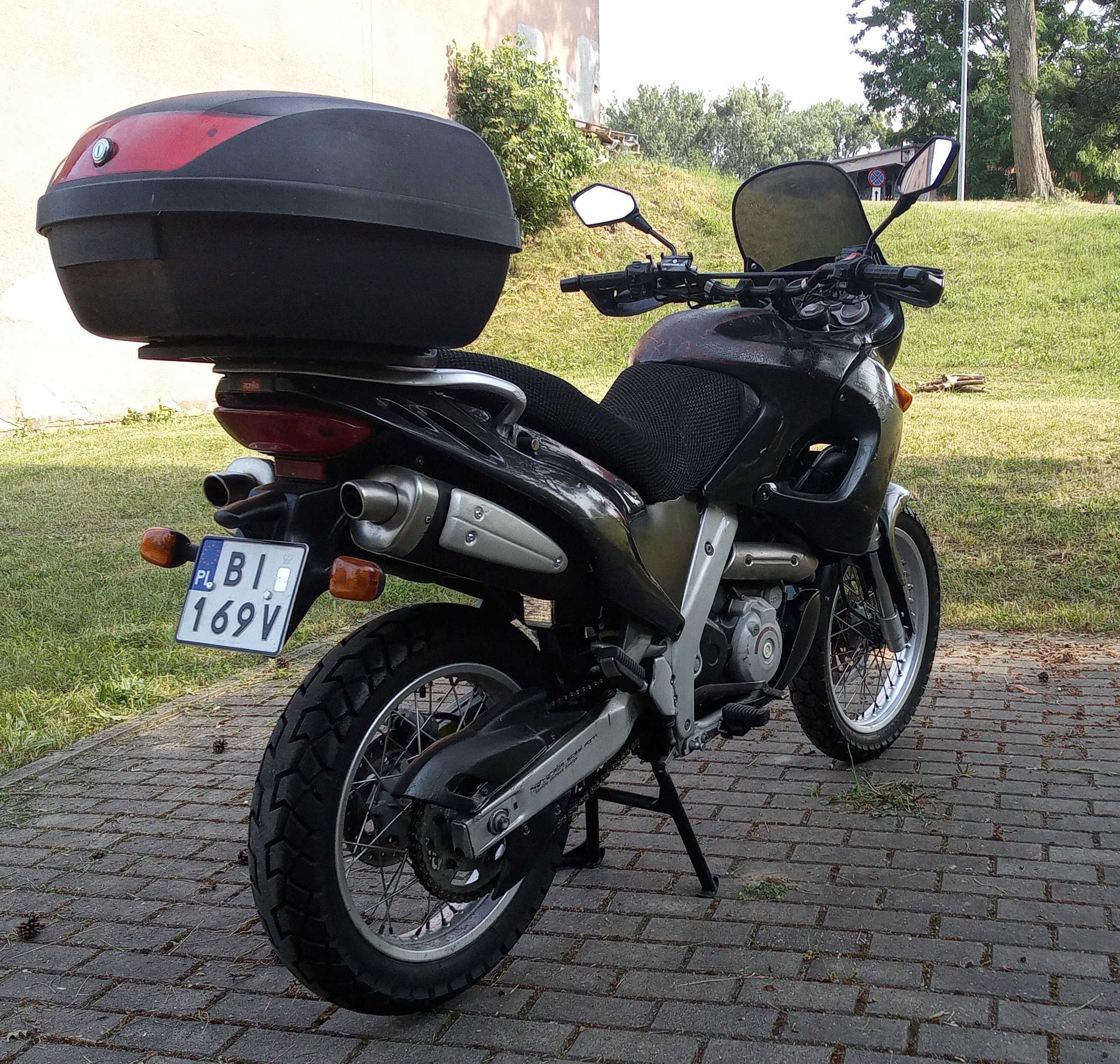 Aprilia Pegaso 650 Cube 2000 r.