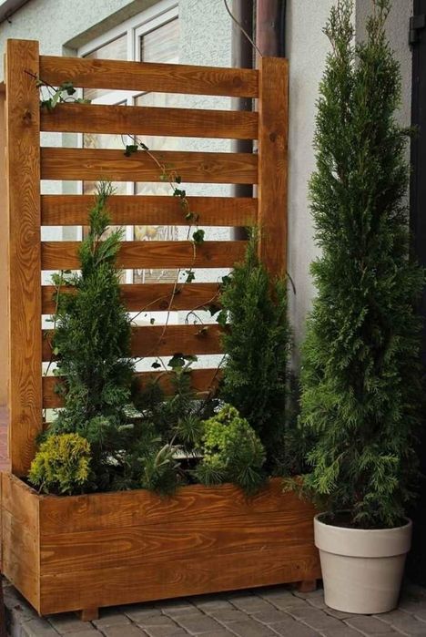 Donica , pergola, zabudowa tarasów, wychodki, budy dla psów