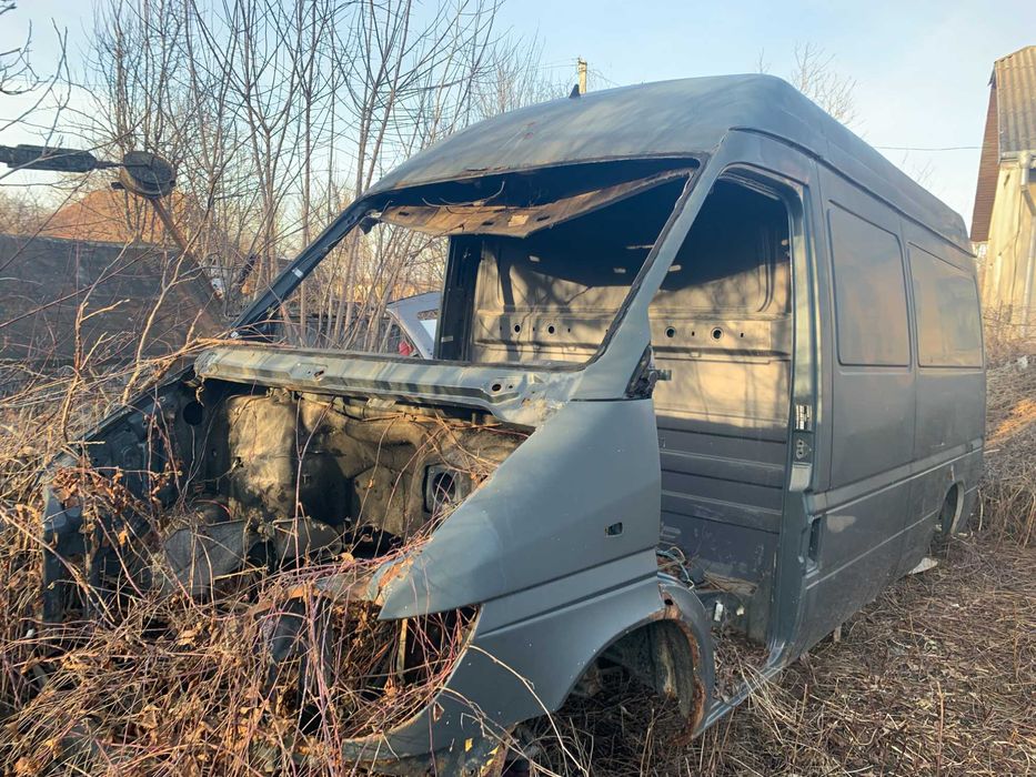 Кузов Мерседес Спринтер Mercedes-Benz Sprinter  2005 року випуску