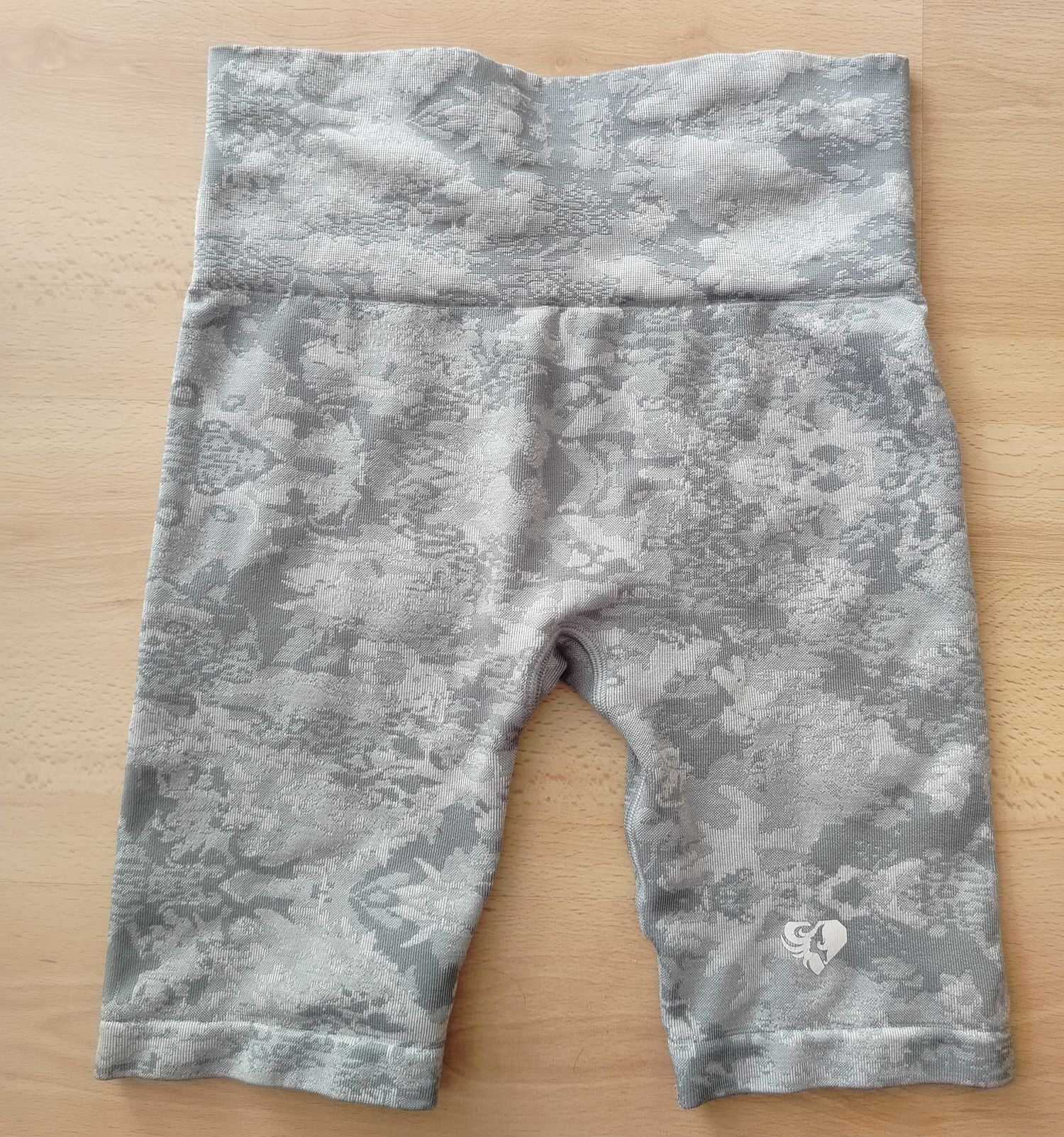 Krótkie nowe leginsy women's best r.XS