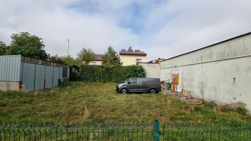 Wynajmę lokal handlowo-usługowy 215 m2. Ryki ul. Skłodowskiej 5