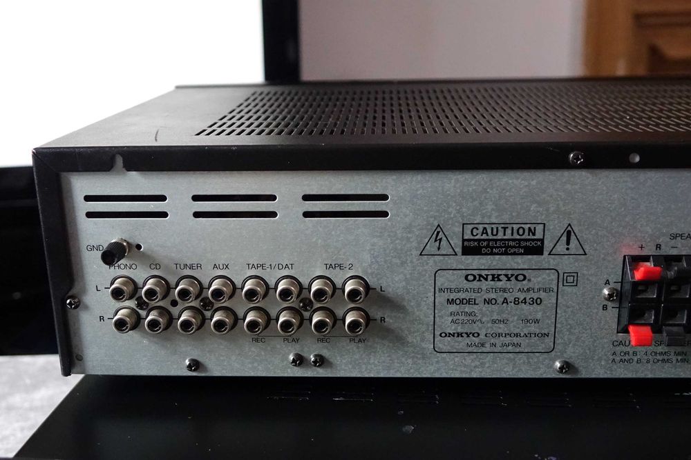 Wzmacniacz stereo ONKYO A 8430