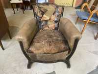 Stary fotel, antyk, vintage, do renowacji dla koneserów
