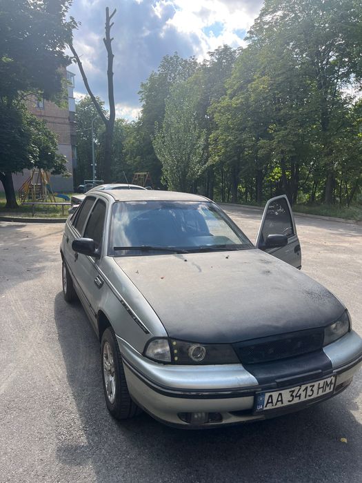 Автомобіль Део нексі