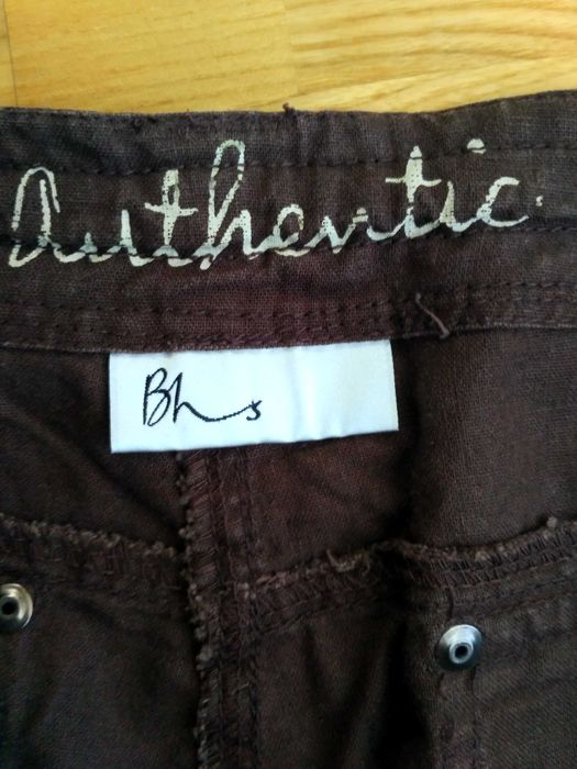 Brązowe spodnie damskie za kolano bojówki 42 (14) rybaczki