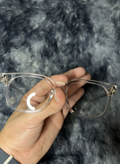 Nowe przezroczyste okulary odbijajce niebieskie swiatlo