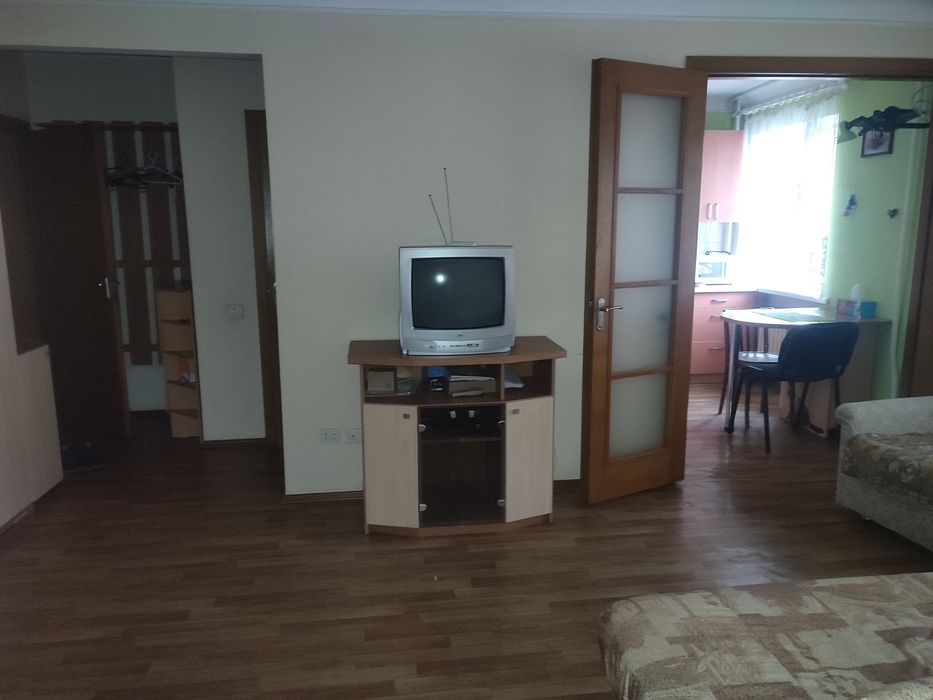 2к квартира з газовою автономкою проспект Поля