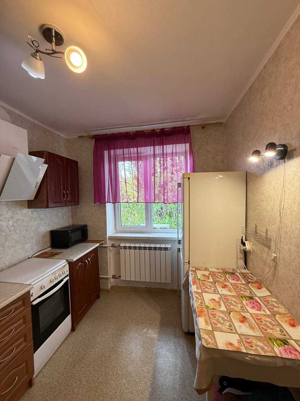 Продам уютную 1 комнатную квартиру с ремонтом в Центре Черемушек.
