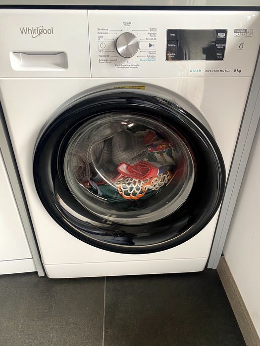 Máquina roupa Whirlpool em excelentes condições