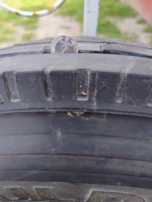 Продам колесо шина резина 225/75 R 17.5