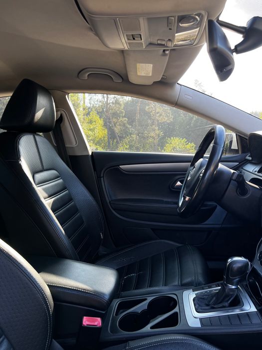 Volkswagen Passat CC 2011