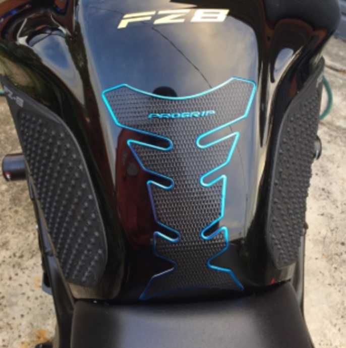 Наклейка на бак мотоцикла Progrip 3D