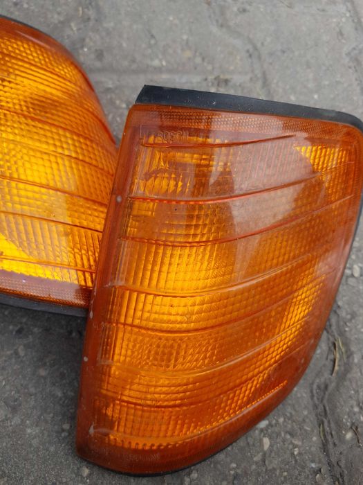 Kierunkowskaz oryginalny Mercedes 124