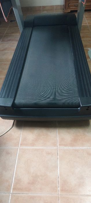 Passadeira de ginásio usada mas em excelente estado de conservação