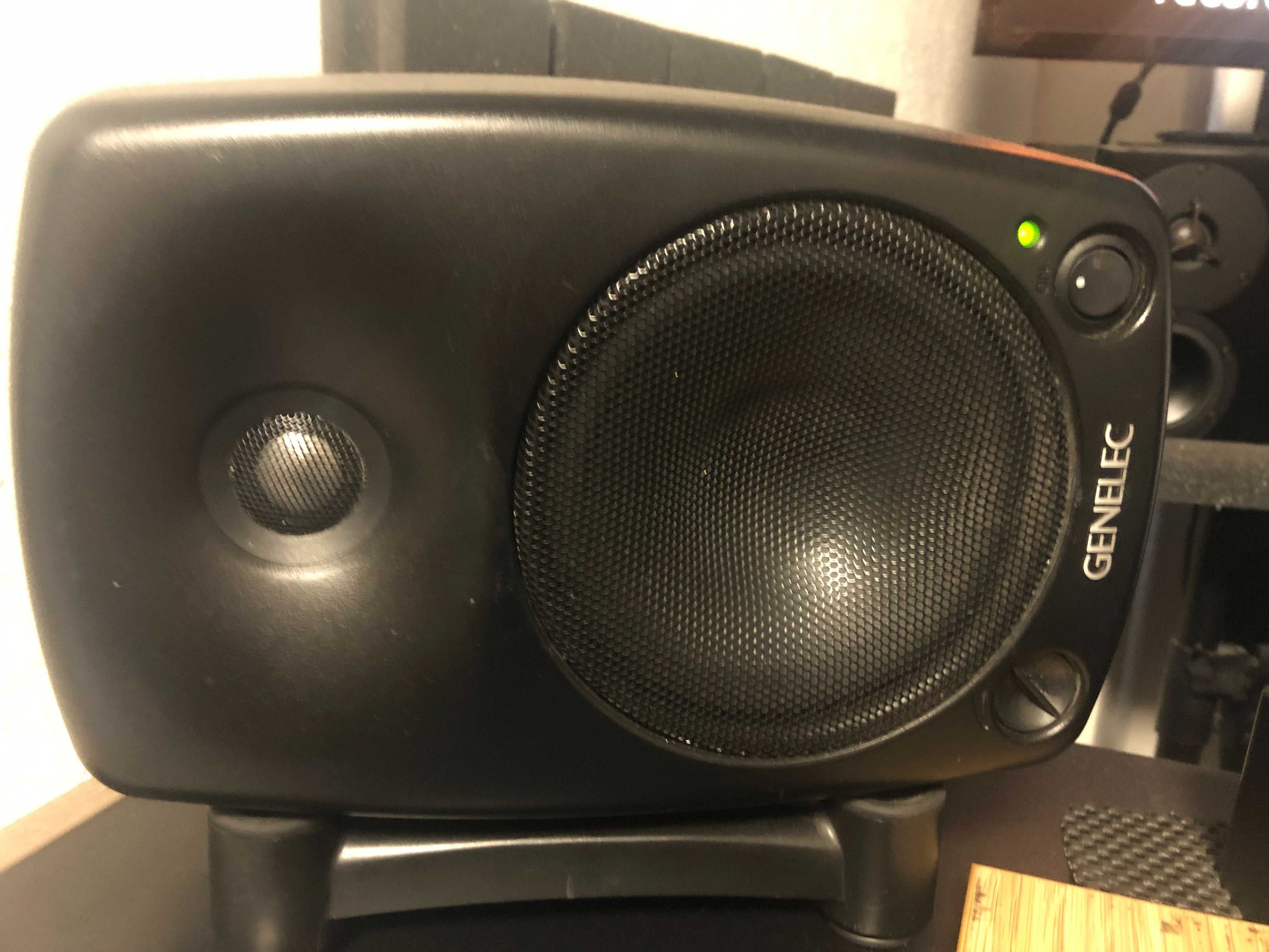 Студійні монітори GENELEC 8030