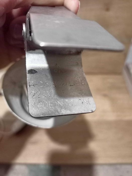 Lampka z klipsem, "grzybek", PRL