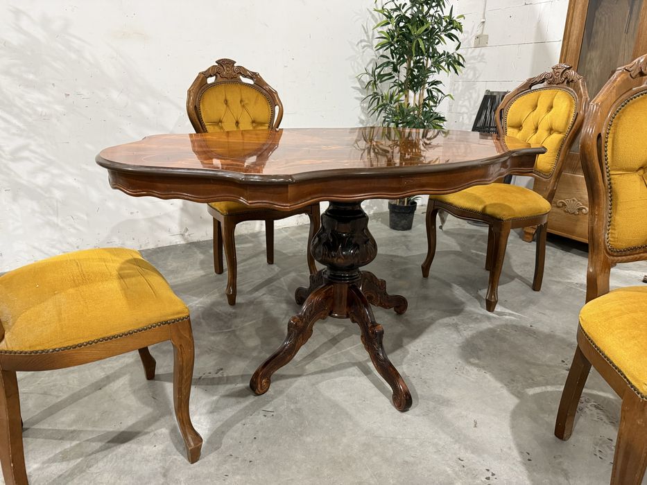 Piękny włoski zestaw stół i krzesła nowa tapicerka super stan wysyłka