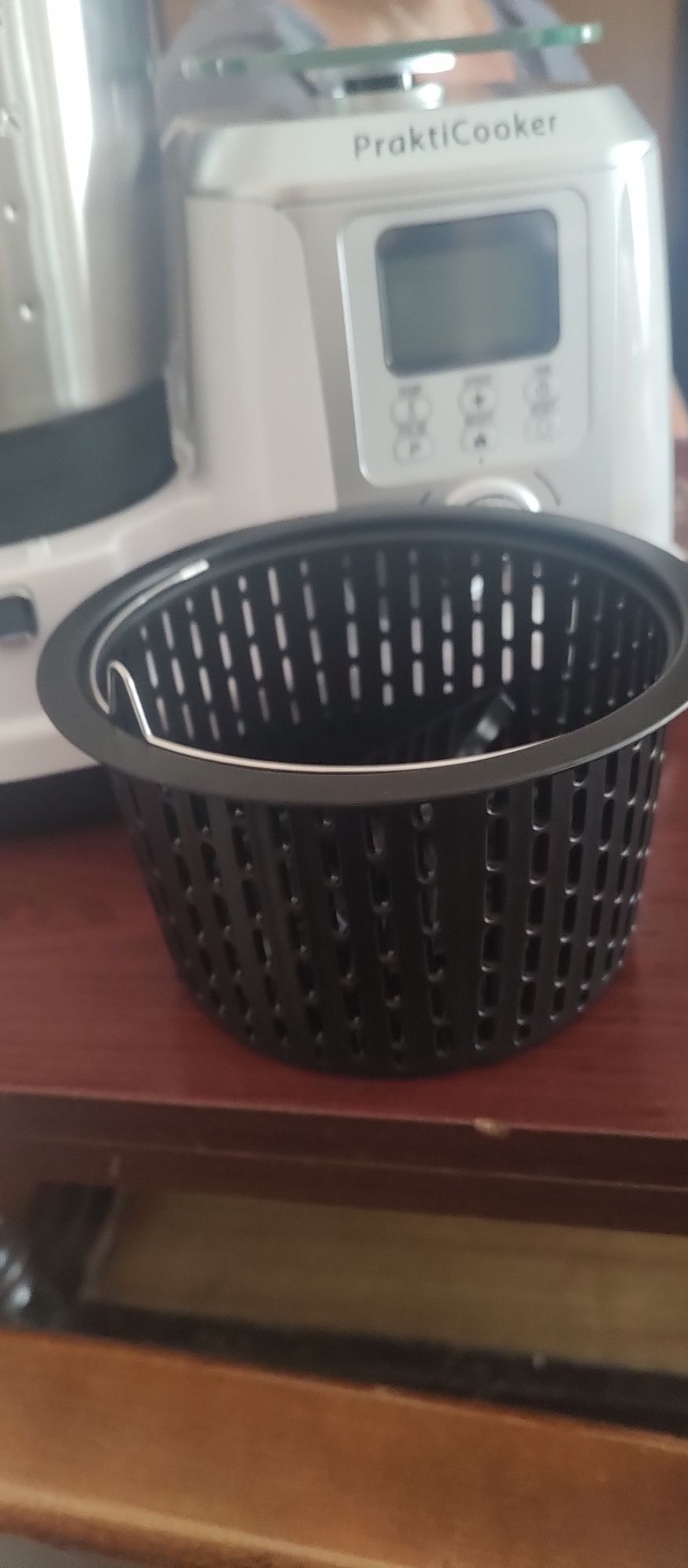 Sprzedam robót kuchenny Salute Prakticooker