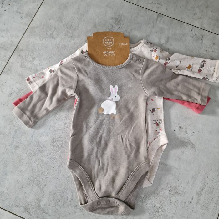 Komplet 3 sztuk nowych body Cool Club roz. 62