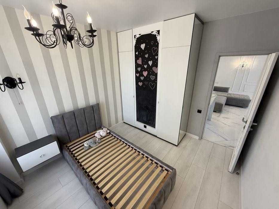 Продам 3 кімн. кв-ру з  ремонтом ЖК Одеський, вул, Качанівська 22