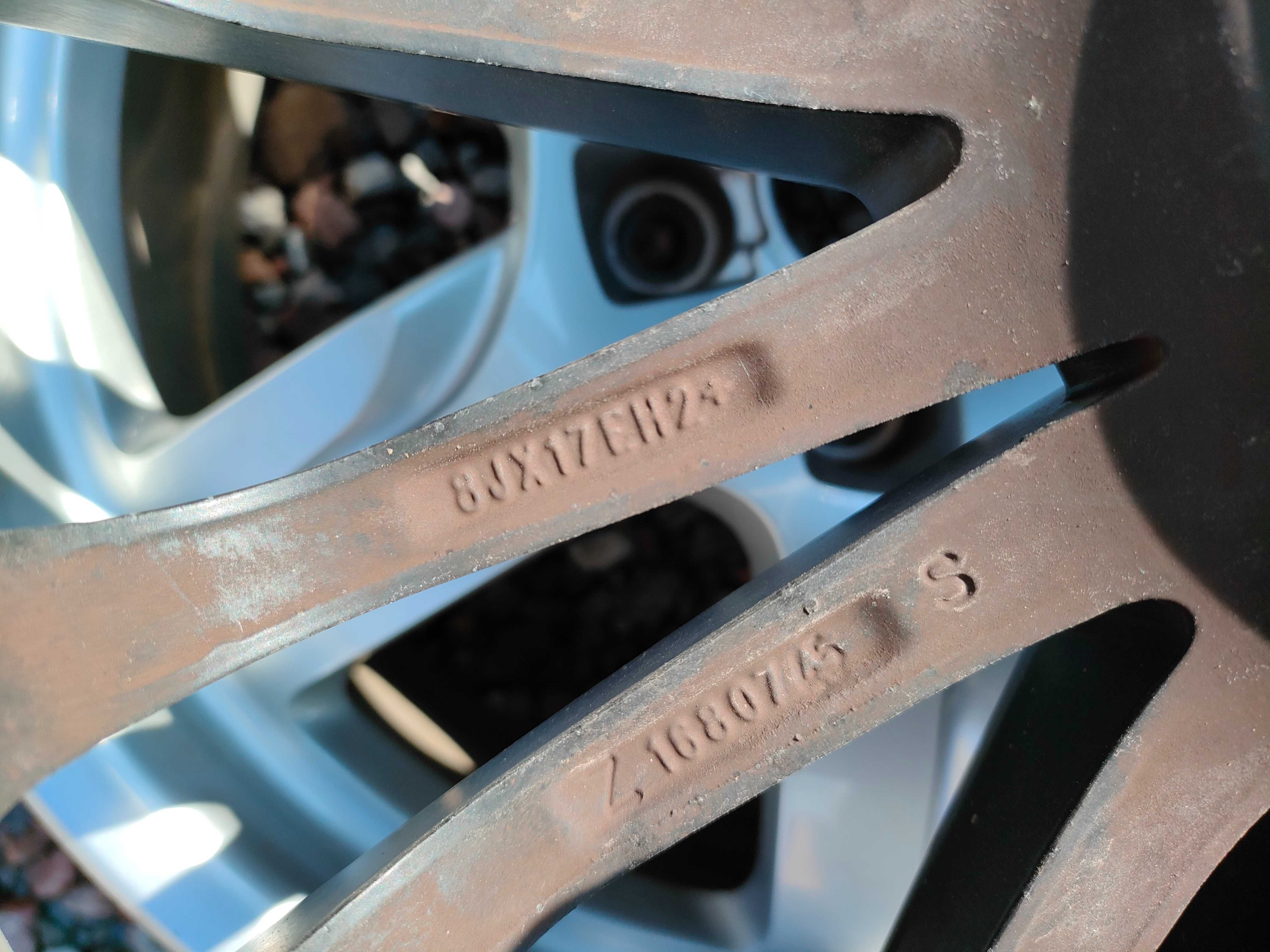 Alufelga 17 8JX17EH2 ET45 5X114,3 Honda Civic VIII