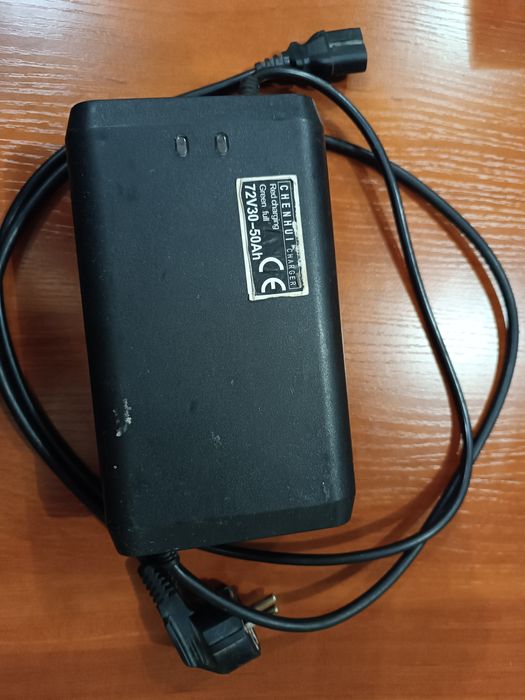 Продам зарядний пристрій 72v для тягових, свинцево-клотних акумуляторі