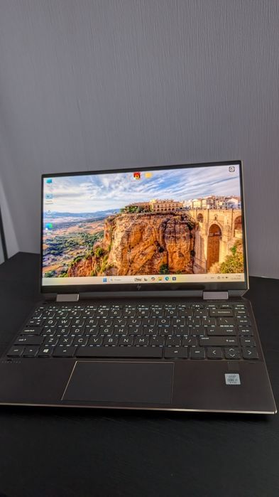 Hp Spectre x360 13.3" 4k amoled i7 1065g7 16 ram 512gb iris 2gb faceid