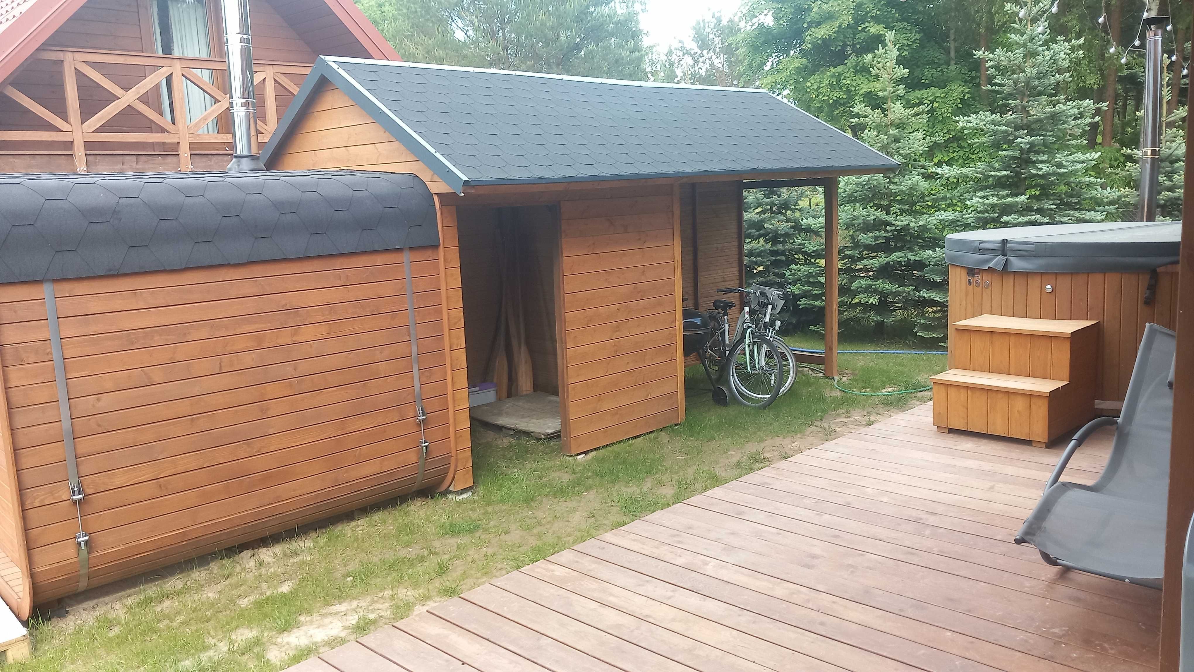 Mazury , domki całoroczne - Wzgórza Dybowskie balia z jacuzzi , sauna