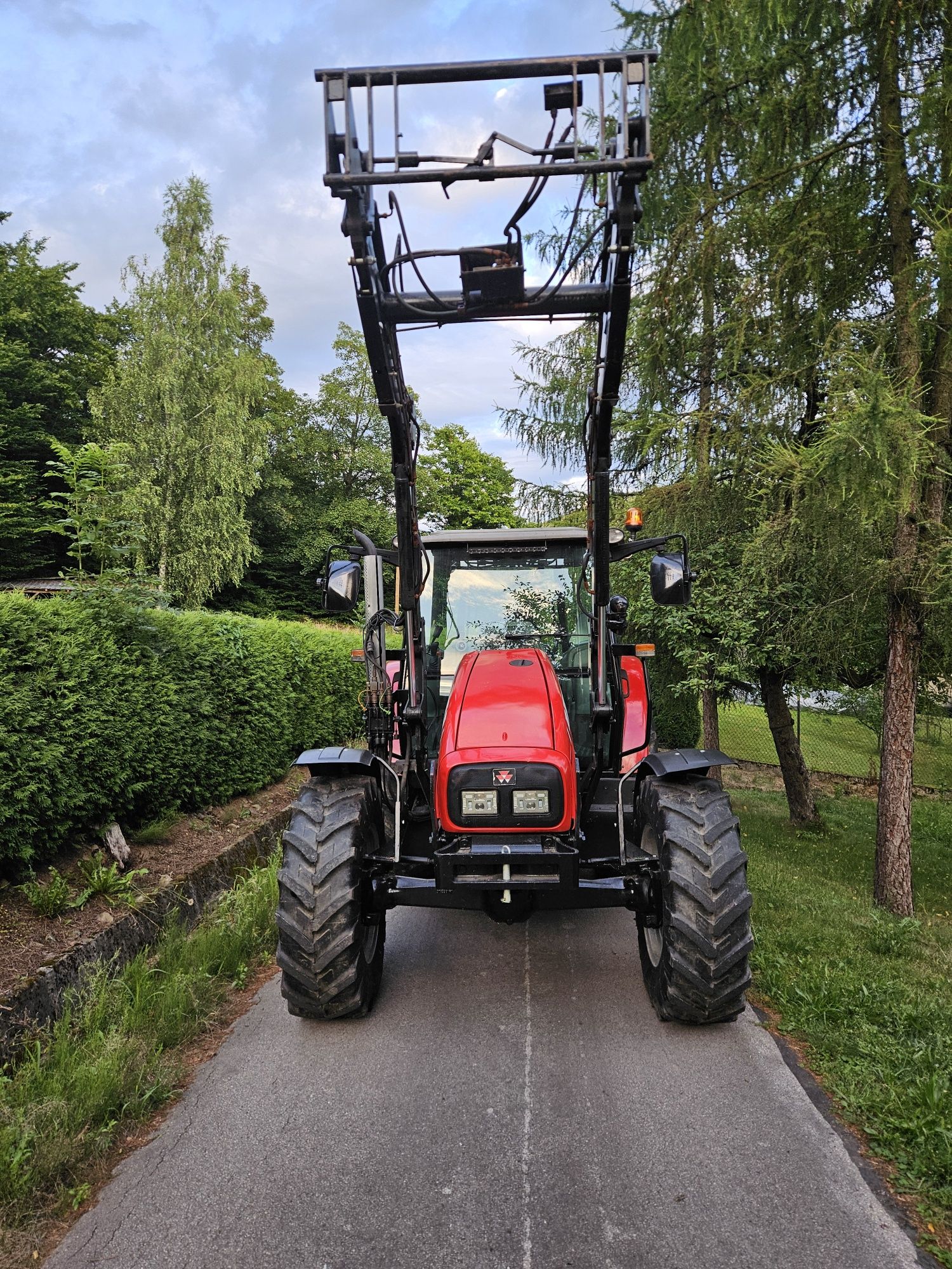 Massey Ferguson 5435, 90km, 2005 rok.