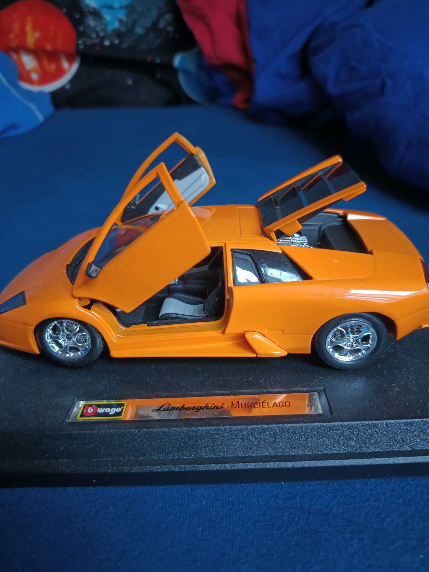 Model burago Lamborghini Murciélago 1/24