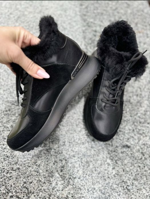 Черевики-кросівки