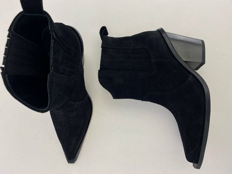 Козаки замшеві чорні