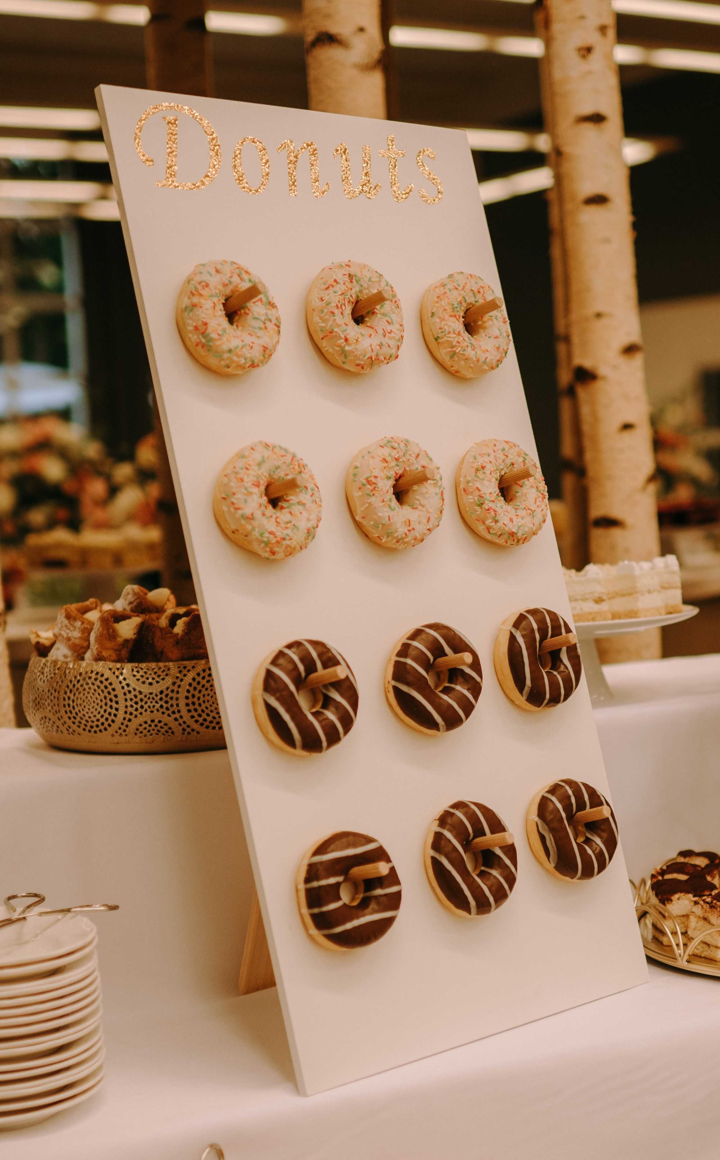Tablica stojak na pączki donuty wesele
