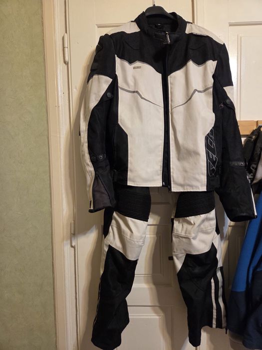 Komplet odzieży motocyklowej SECA