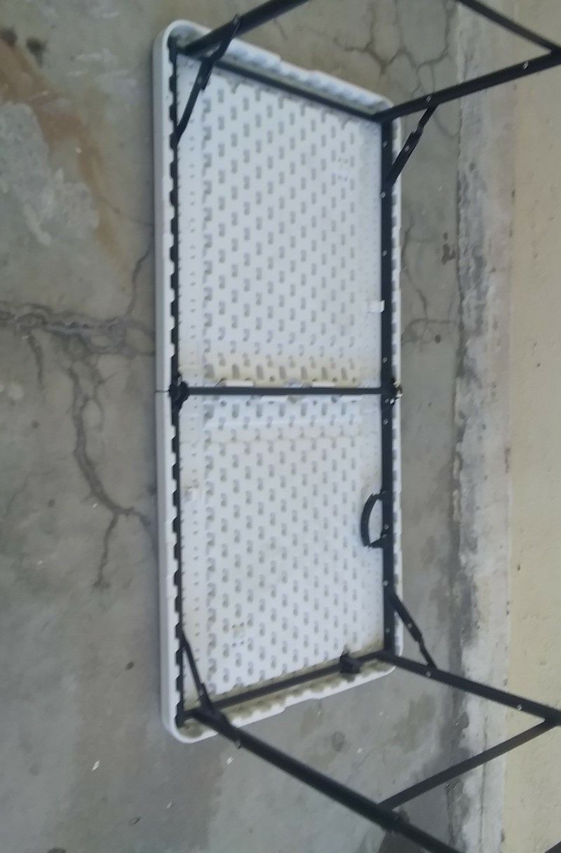Mesa de campismo dobrável 122cm aberta,fechada 61cm