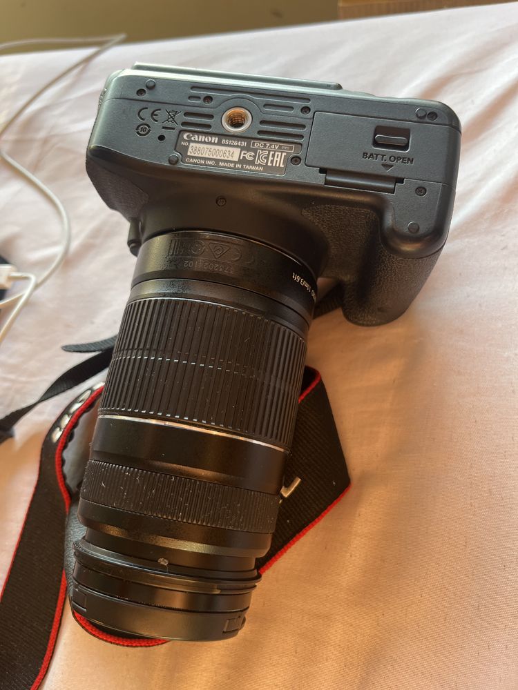 Canon 700d with wide lens