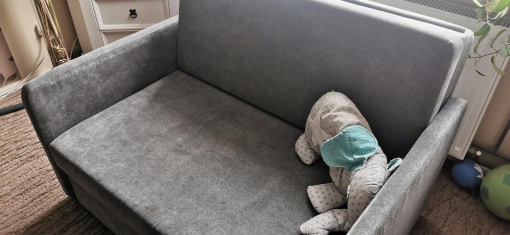 Kanapa dwuosobowa jak nowa 120cm rozkladana