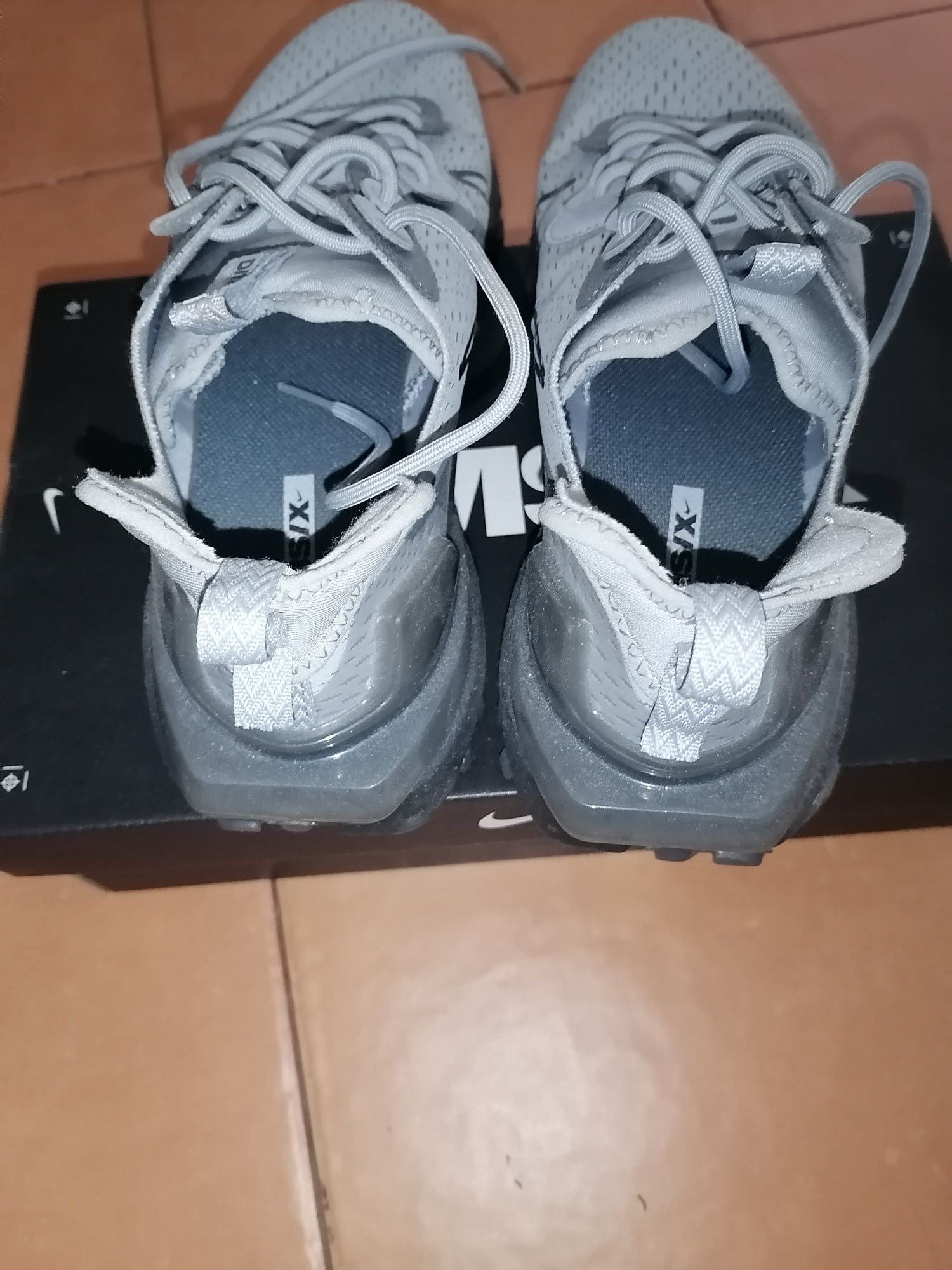 Ténis Nike react vision
